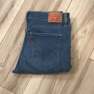 Levi’s 720 High Rise Supper Skinny - size 30